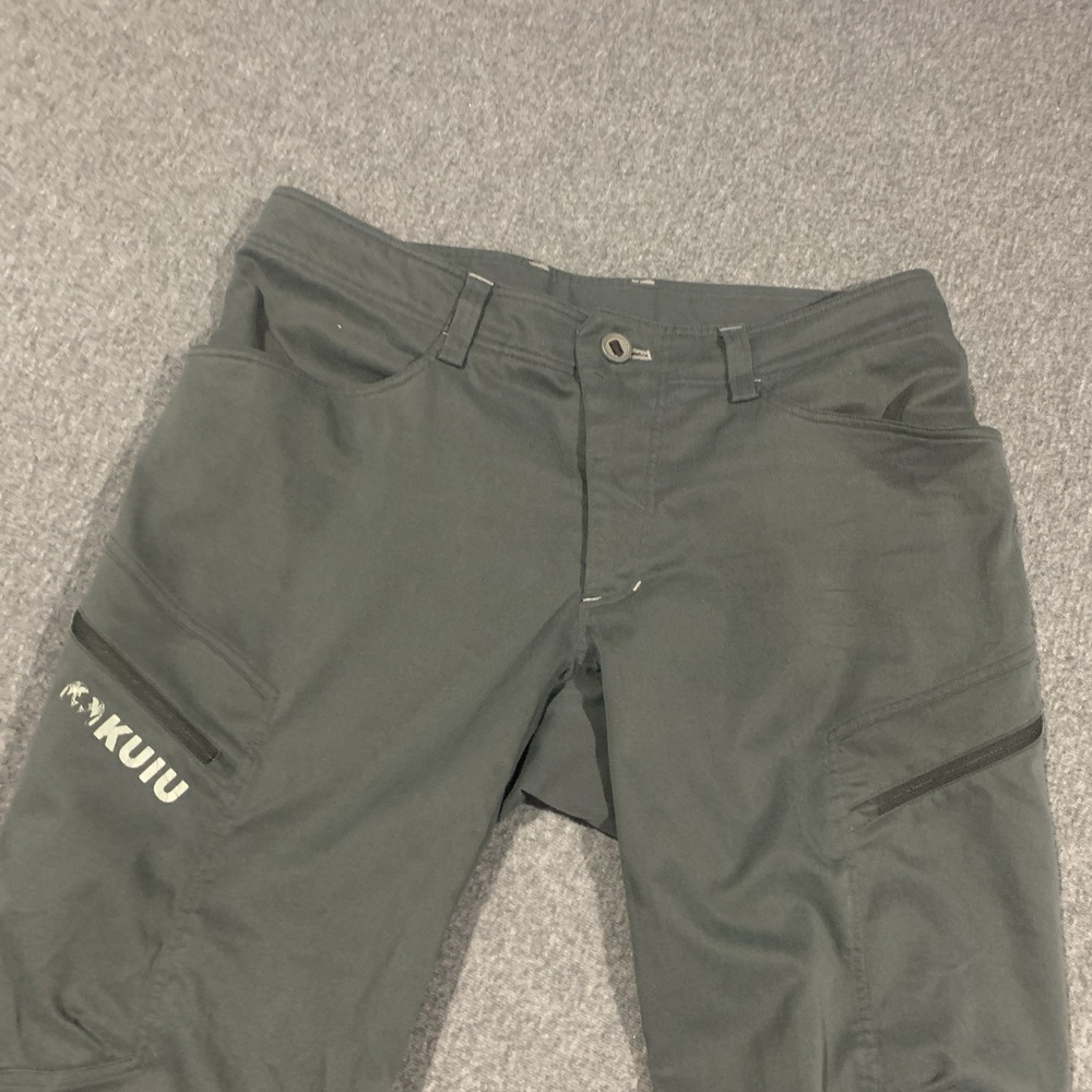 KUIU Sierra Pants Durable Stretch DWR Casual Hunting Hiking Gray Mens Size 34x33 - Picture 8 of 13